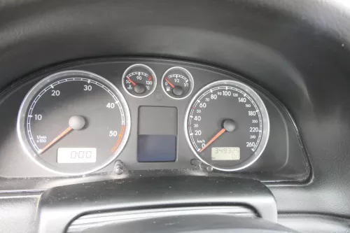 VW Passat 3BG Tacho Tachometer Kombiinstrument 349.000km 3B0920825A Diesel TDI (165245)