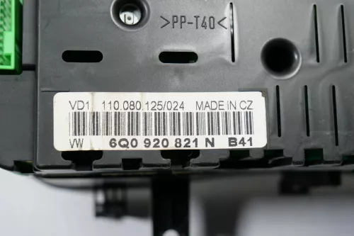 VW Polo 9N Tacho Tachometer Kombiinstrument 6Q0920821N 1,2 47kw 40kw 229.000km (176391)