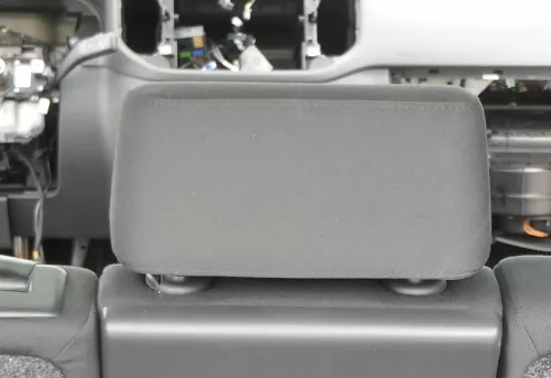 VW Tiguan 5N Kopfstütze hinten in der Mitte mittig dunkel schwarz (165949)