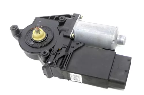 VW Passat 3BG ektrischer Fensterheber vorne links 3B4837751LJ Fensterhebermotor