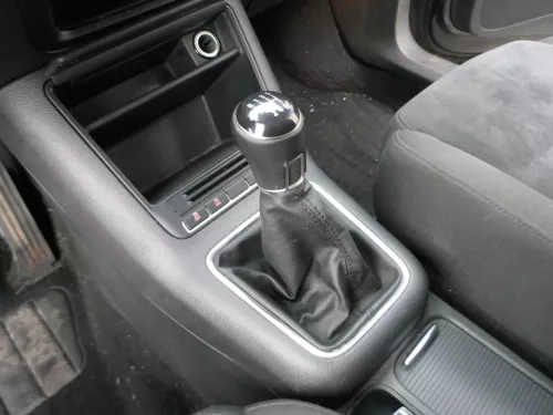 VW Tiguan 5N Schaltknauf Schaltsack Schaltung Schaltknüppel 6-Gang Leder (200585)