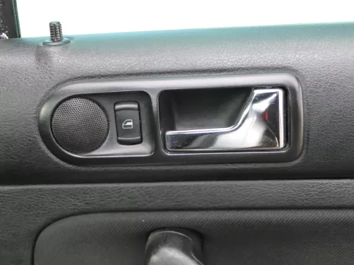 1x VW Golf 4 1J Kombi Türverkleidung Verkleidung Tür hinten rechts schwarz (200820)