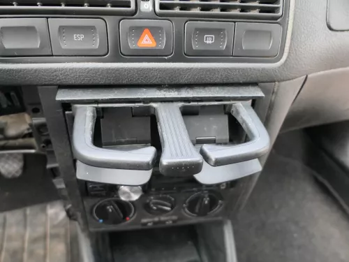 VW Golf 4 Bora Becherhalter Getränkehalter Dosenhalter Halter Getränke Dosen