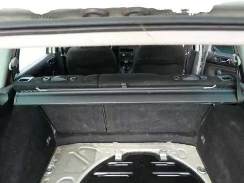 LVW Bora Golf 4 Kombi Variant Hundegitter Trenngitter Gitter 1J9861691L + Halter (200827)