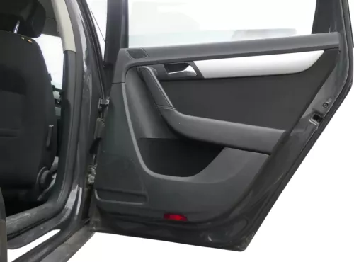 1x VW Passat 3C B7 Kombi Türverkleidung Verkleidung Tür hinten rechts schwarz (200850)