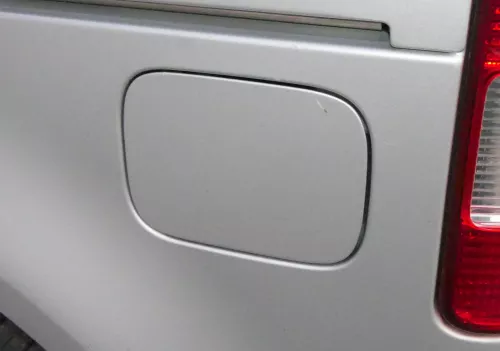 VW Caddy 2K Tankdeckel Klappe Tankklappe Deckel Tank silber LA7W (109261)