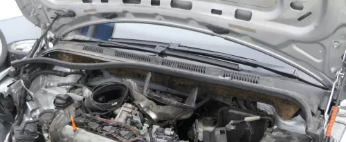 Golf Plus 5M Abdeckung Windlauf Verkleidung Wischer Wasserkasten Wasserabweiser (163521)