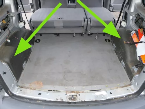 Caddy 2K Dämmung hinten Kofferraum für Radhaus rechts + links (201031)