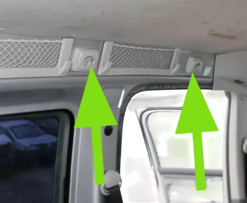 VW Caddy 2K Halter Aufnahme für Hundegitter Trenngitter Gitter Netztrennwand (201037)