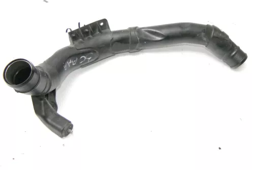 VW Touran Passsat 3C Ladeluftschlauch Schlauch Rohr 5N0145840F 2,0 TDI CFFB (129576)