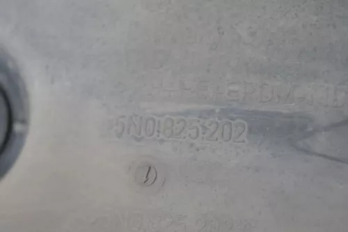 VW Tiguan 5N Unterbodenverkleidung Verkleidung links unten Abdeckung 5N0825202D (200609)