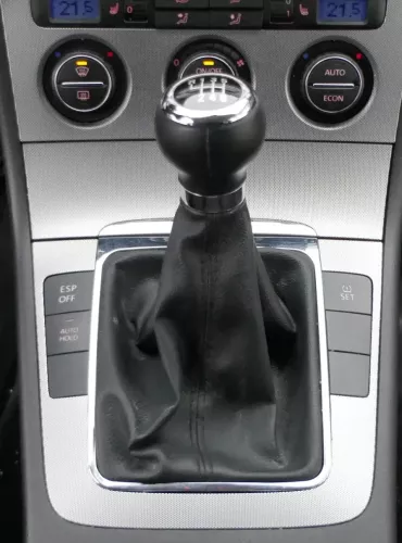VW Passat 3C 6-Gang Schaltknauf Schaltsack Schaltung Schaltknüppel original (201108)
