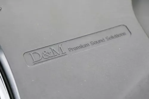 Audi Q2 A3 Subwoofer Lautsprecher Bassbox 8V0035382D ORIGINAL NEU (201114)