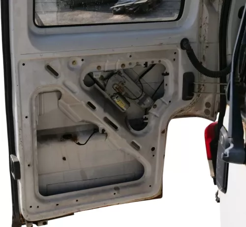 VW T4 Flügeltür Klappe hinten links weiß R902 mit Scheibe (201143)