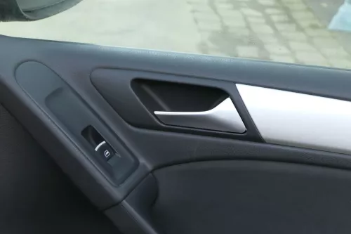 1x VW Golf 6 5K Türverkleidung Verkleidung Tür vorne rechts 4/5-Türer schwarz (201169)