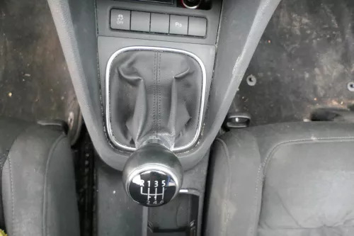 VW Golf 6 Schaltknauf Schaltsack Schaltung Schaltknüppel original 6-Gang Leder (201398)