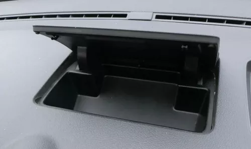 VW Caddy 2K Ablagefach Fach rechts auf Armaturenbrett 2K0858329E 75R