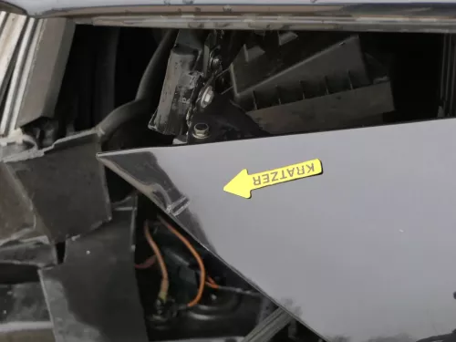 Seat Leon 1P Kotflügel vorne links schwarz LC9Z metallic (201429)