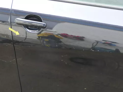 Seat Leon 1P Tür vorne rechts Beifahrertür schwarz LC9Z metallic ohne Anbauteile (201434)