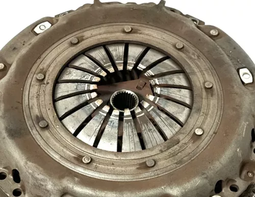 VW T4 Schwungrad Kupplung Druckplatte 2.4 AAB 57kw 77PS  074105273D (201526)