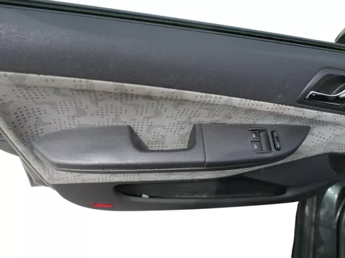 1x Fabia 6Y Kombi Türverkleidung Verkleidung Tür vorne links schwarz anthrazit (201613)