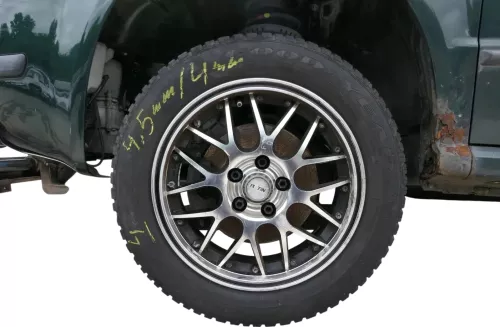 Polo 9N Ibiza 6J Alufelgen Reifen 185/60 R15 Felgen Winterreifen ca.4mm KBA48174 (201637)