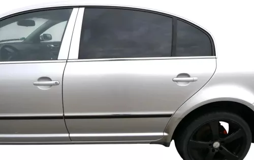 Skoda Superb 3U Limousine Tür hinten links silber LF7T - ohne Anbauteile