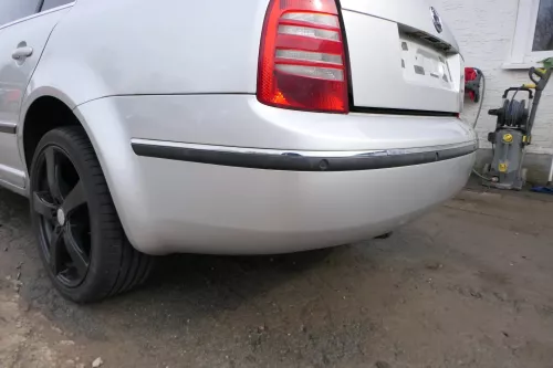 Superb 3U Limousine Stoßstange hinten Heckstoßstange silber LF7T PDC (201658)