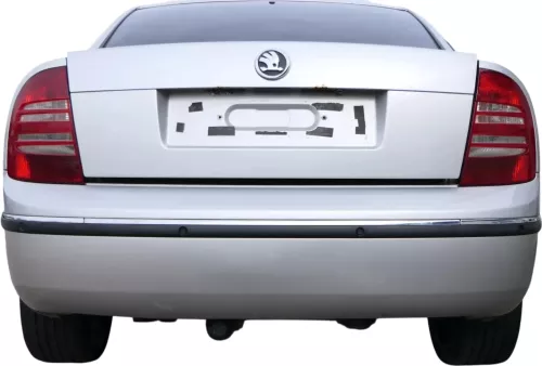 Superb 3U Limousine Stoßstange hinten Heckstoßstange silber LF7T PDC