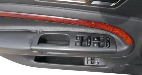 1x Skoda Superb 3U Türverkleidung Verkleidung Tür vorne links Leder onyx (201662)