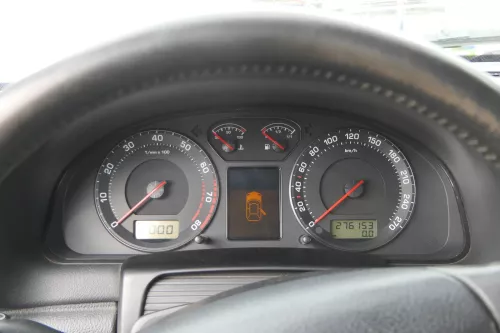 Skoda Superb 3U Tacho Tachometer Benzin 276.000km 3U0920842B