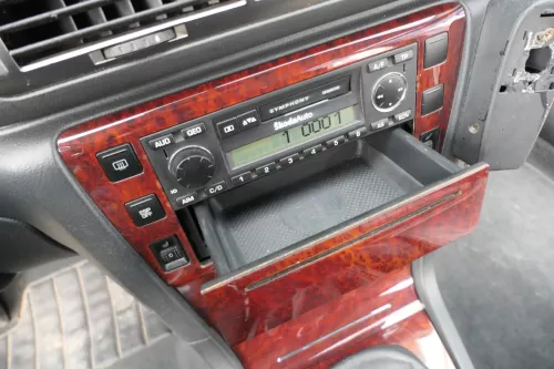 Superb 3U Mittelkonsole Verkleidung Radio Klappe Abdeckung Dekor Holz vavona Tür (201680)