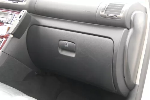 Skoda Superb 3U 3BG Handschuhfach Handschuhfachdeckel Deckel Klappe onyx