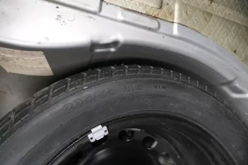 1x Passat 3C Golf Reifen Sommerreifen 205/55 R16 91W Felge 7-8mm Ersatzrad (201691)