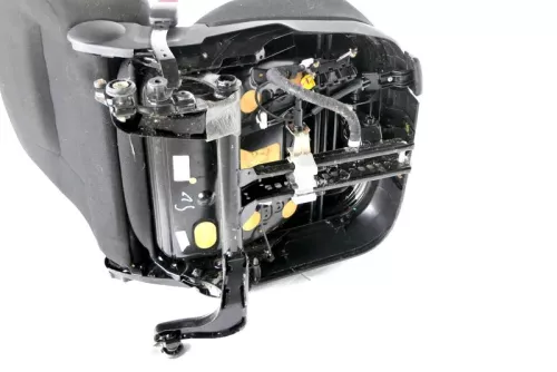 VW Golf 4 1J Bora Sitz vorne links Fahrersitz 4/5Türer Variant Kombi  (147617)
