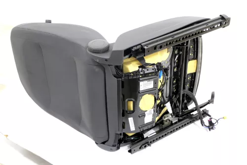 Q748 Caddy  2K Sitz vorne rechts Beifahrersitz - auch für Post Caddy Schiene 1T (148454)