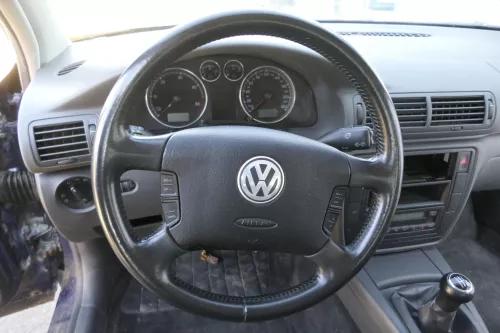 Q473 VW Golf 4 Passat 3BG Lenkrad Multifunktionslenkrad Multifunktion