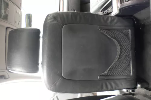 Q597 Audi A6 4B auch Kombi Sitz vorne links Fahrersitz Leder Ledersitz elektrisc (167819)