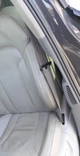 Q606 Audi Q7 4L links vorne Gurt Sicherheitsgurt 4L1857705 D TPT grau achatgrau (168017)