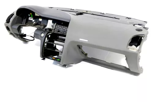Q606 Q7 4L Armaturenbrett Cockpit OHNEAnbauteile mit Airbag Schalttafel grau ach (168079)