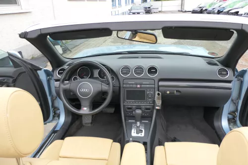 Q616 A4 8H Cabri Armaturenbrett Cockpit OHNE Anbauteile mitAirbag Schalttafel sc (168657)