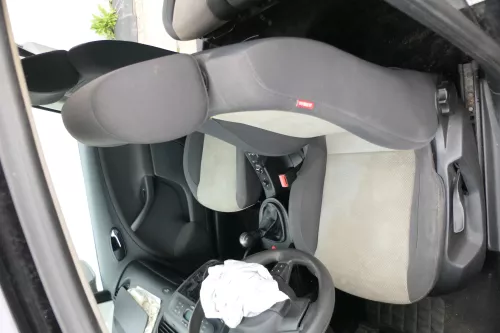 Q675 Seat Altea XL 5P Sitz vorne links Fahrersitz (170709)