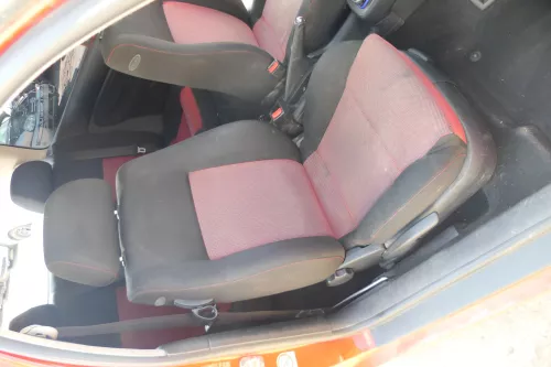 Q684 Golf 4 1J Bora Sitz vorne rechts Beifahrersitz 2/3 Türer Variant Sports rot