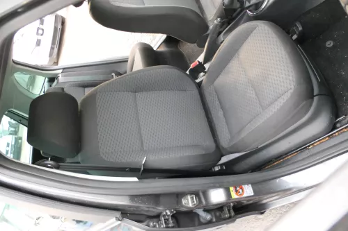 Q727 Skoda Fabia Roomster 5J Sitz vorne rechts Beifahrersitz (172624)