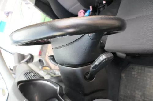 Q736 Leon Toledo 1M Lenkrad 3 Speichen Leder Lederlenkrad Abnutzungen Airba rot (173349)