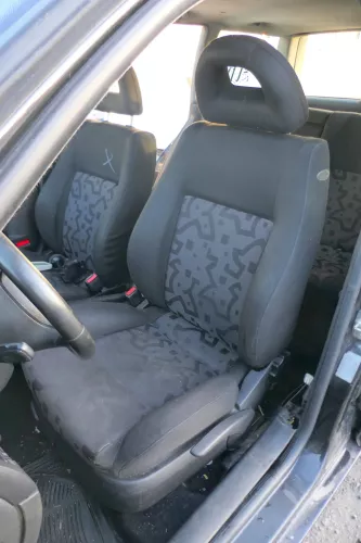 Q746 VW Golf 4 1J Bora Sitz vorne links Fahrersitz 4/5Türer Variant Kombi Sports