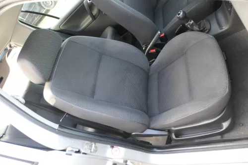 Q752 VW Polo 6N2 Ibiza vorne rechts Sitz Beifahrersitz 4/5-Türer mit Airbag - sc (173928)