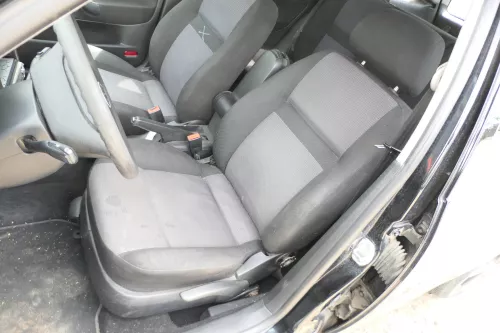 Q777 VW Golf 4 1J Bora Sitz vorne links Fahrersitz 4/5Türer Variant Kombi SHZ