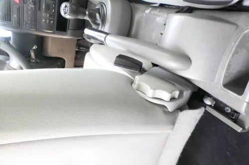 Q781 Audi A2 8Z Sitz vorne links Fahrersitz swing dunkelgrau (175294)