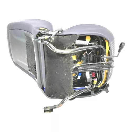 Q755 Audi A4 B5 8D Sitz vorne links Fahrersitz Facelift (175444)